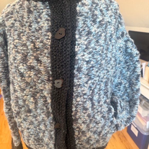 Hand knit wool sweater cardigan jacket - Picture 3 of 5